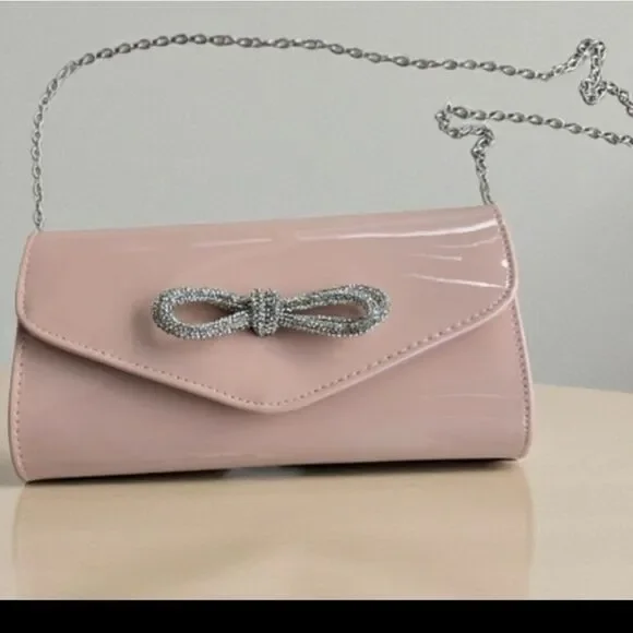 Elegant Pink Clutch with Silver Chain - Picture 14 of 15